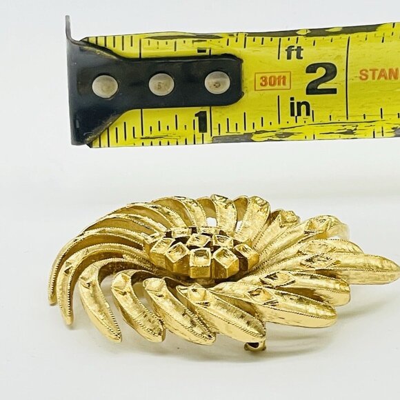 MONET Swirled Floral Pin Gold Tone Textured Nature Garden Trees Flowers Classic - Picture 6 of 7